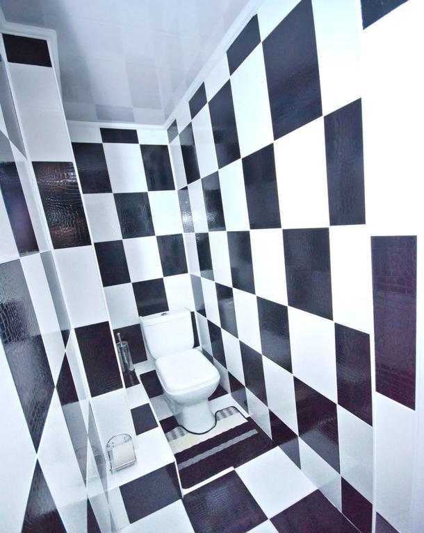 Black And White Apartment 키시나우 외부 사진